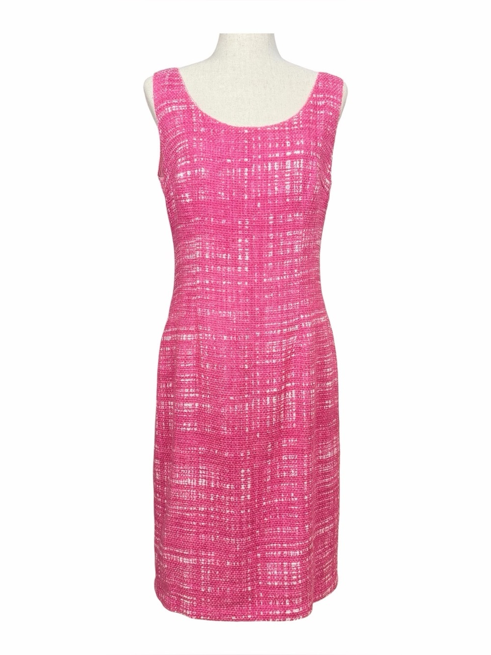 Prada Milano Pink Sleeveless Tweed Sheath Dress. Miuccia Boucle Mod Barbiecore